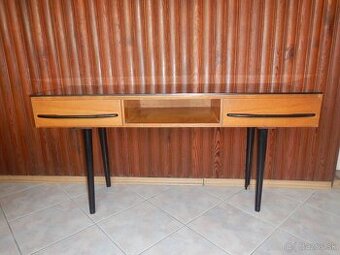 retro stolík od Mojmir Požár