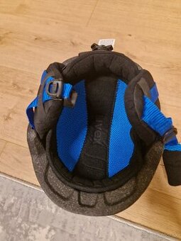 Detska / Juniorska  lyziarska prilba