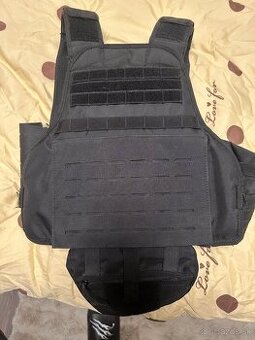 Predám taktickú vestu / nosič plátov (plate carrier)