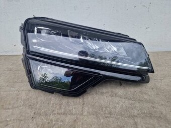 Škoda Karoq 2016- pravé full led svetlo