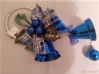 Darujem modré vianočné gule a ozdoby