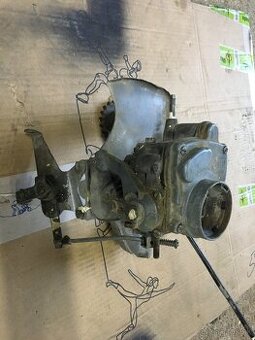 Karburátor na škoda 100