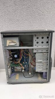 PC skrina a kompo