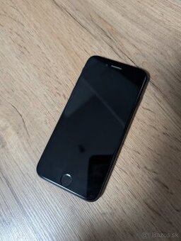 Predám iPhone SE (2. generácia) – 64 GB
