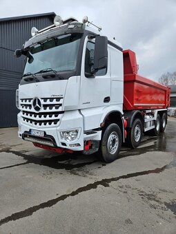 Mercedes-Benz Arocs 8x4