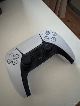 predam ovladac na playstation 5 dualsense