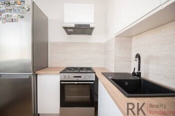Veľký 2-izb.byt s 2 loggiami pri Auparku- Palárikova