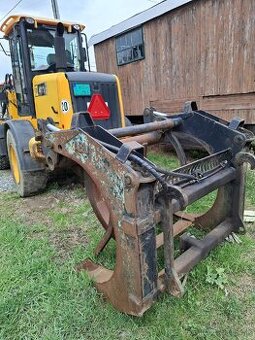JCB 411