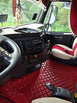 VOLVO Koberec eko-koža,stolík eko-koža