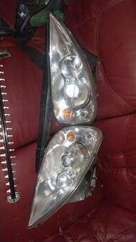 Xenony ford galaxy