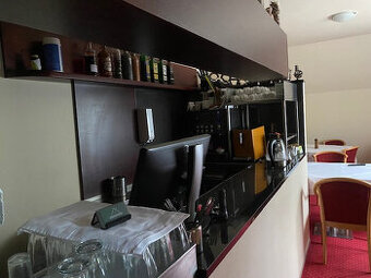 Predám zabehnutý hotel pri R1 medzi BB ZV po rekonštrukci