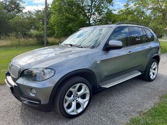 BMW X5 E70 3,0D automat 173KW X-Drive Rok výroby 2010