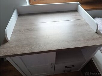 Prebaľovaci pult - 1
