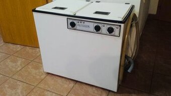 KOMBINOVANA PRACKA ROMO