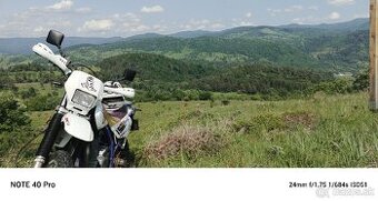 Suzuki DR 650 SE