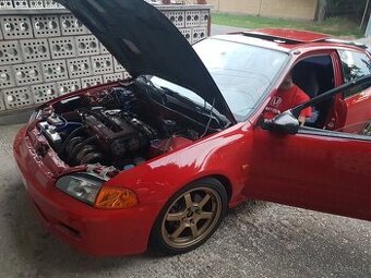 Predám Honda Civic 5G VTI hatchback 2.0 285hp