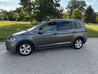 Volkswagen Touran model 2019 7 miestny