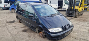 Lacno rozpredám VW Sharan 1995-2000 na náhradné diely