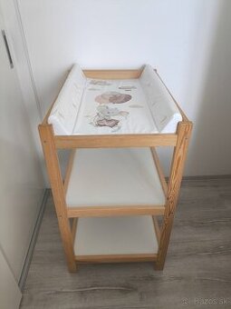 Prebaľovací pult s podložkou