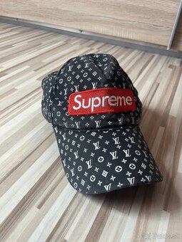 Supreme x Lv šiltovka