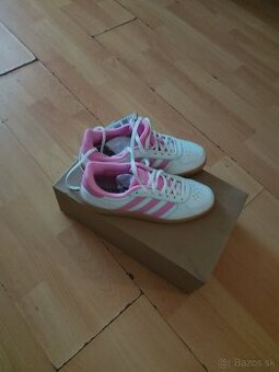 Predám dámske botasky Adidas 36 - 1