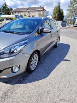 Kia carens 1.7 CRDi