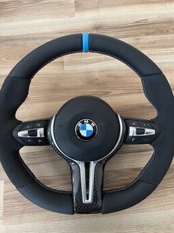 BMW volant