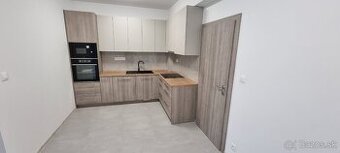 Prenájom 2 izbový byt novostavba v Trenčíne Pred Poľom