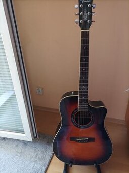 Elektroakustická gitara Fender