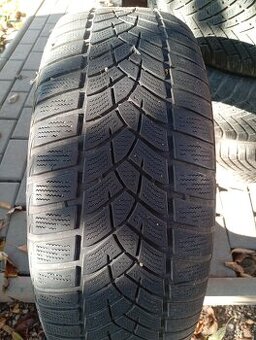 215/60 R16 Goodyear