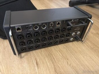 Behringer XAir XR18 digitální mixážní pult a interface