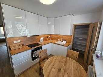 Lukratívny 4izbový byt po komplet. rekonštrukcii