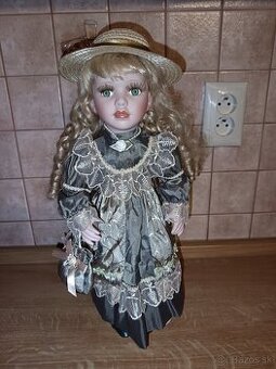 Porcelánová bábika 1...