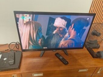 PHILIPS 32PHT 4101///SUPER CENA///