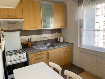 Na prenájom 2 izbový byt na Zlatom Potoku