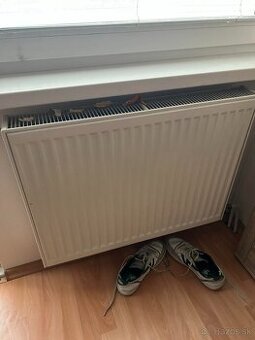 Radiátory 7ks do izieb a 2 rebríkové radiátory