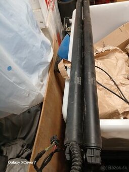 Servo vzpery octavia 3