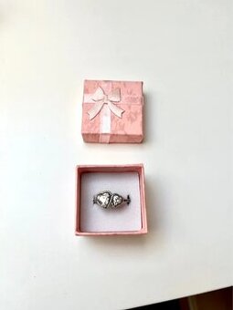 Pandora original prsteň so srdiečkami