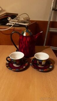 Čajnik a šalky