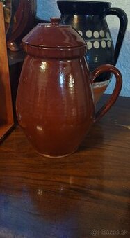 Keramický džbán