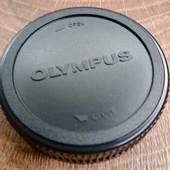 Zadný kryt objektívu OLYMPUS LR-1 (2 ks)