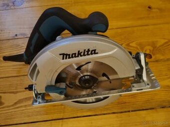 Okružná pila Makita