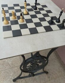 Šachový stolík - 1