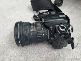 Nikon D90 + fotovýbava - 1