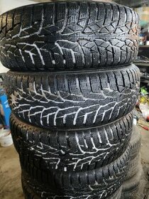 Predám zimné pneumatiky 175/65 r15 nokian
