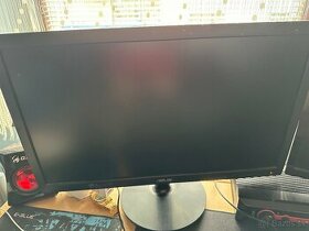 Stolný počítač + monitor