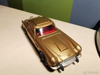 Corgi toys Aston Martin DB4 James Bond