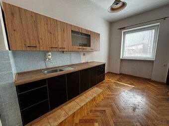 3 - izbový byt Žilina - M.R.Štefánika