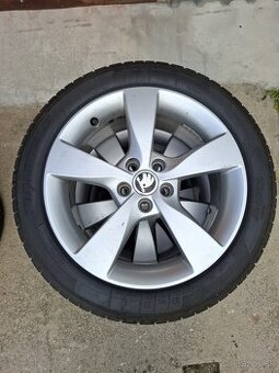 Komplet ALU disky Škoda + letné pneu 215/45 R16 zn. Kleber