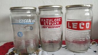 Predám rôzne veci z obdobia socializmu.